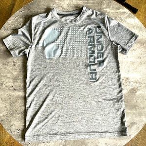 Boys Under Amour T-Shirt 👕